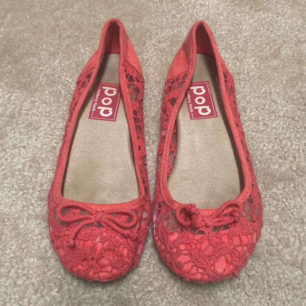 Pop Women's Vibrant Red Lace Flats